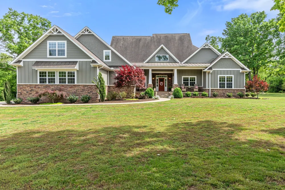 587A Douglas Ln Gallatin, TN 37066