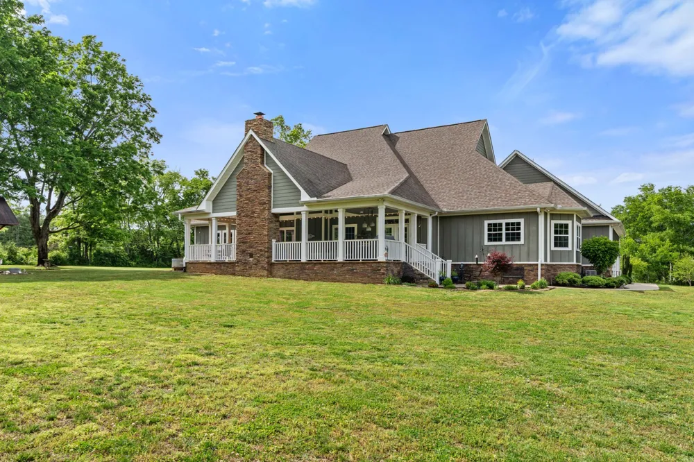 587A Douglas Ln Gallatin, TN 37066