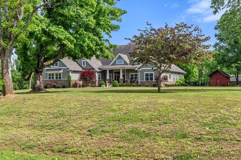 587A Douglas Ln Gallatin, TN 37066