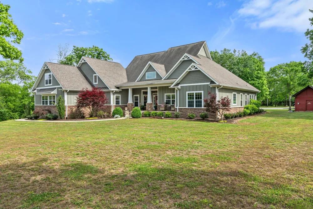 587A Douglas Ln Gallatin, TN 37066
