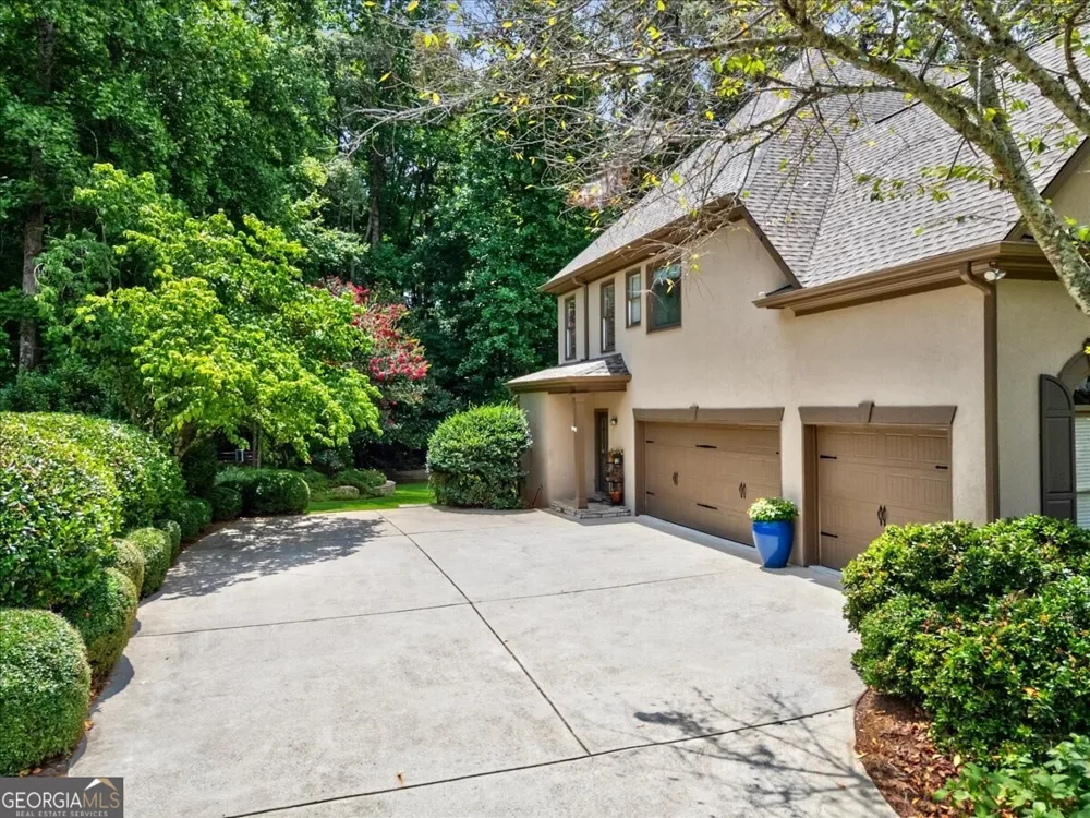 555 Treyburn VW Milton, GA 30004