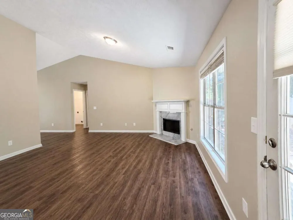 3418 Washington Cmns Kennesaw, GA 30144