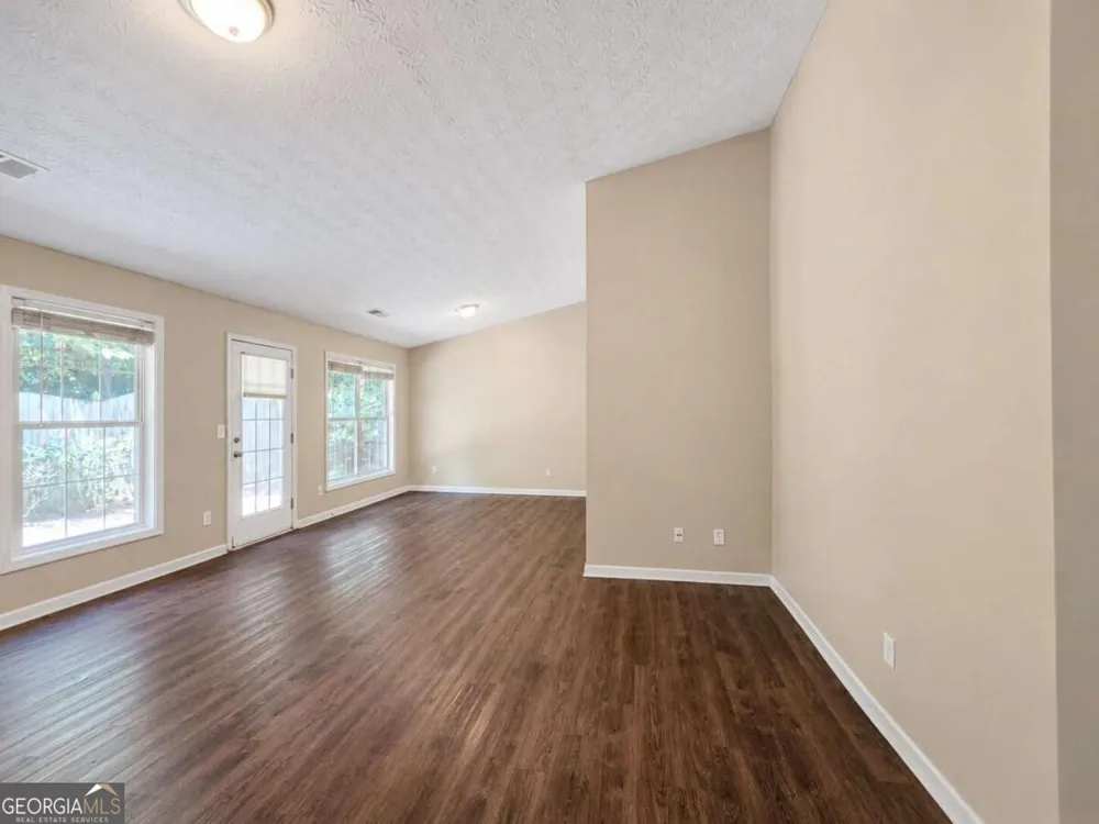 3418 Washington Cmns Kennesaw, GA 30144