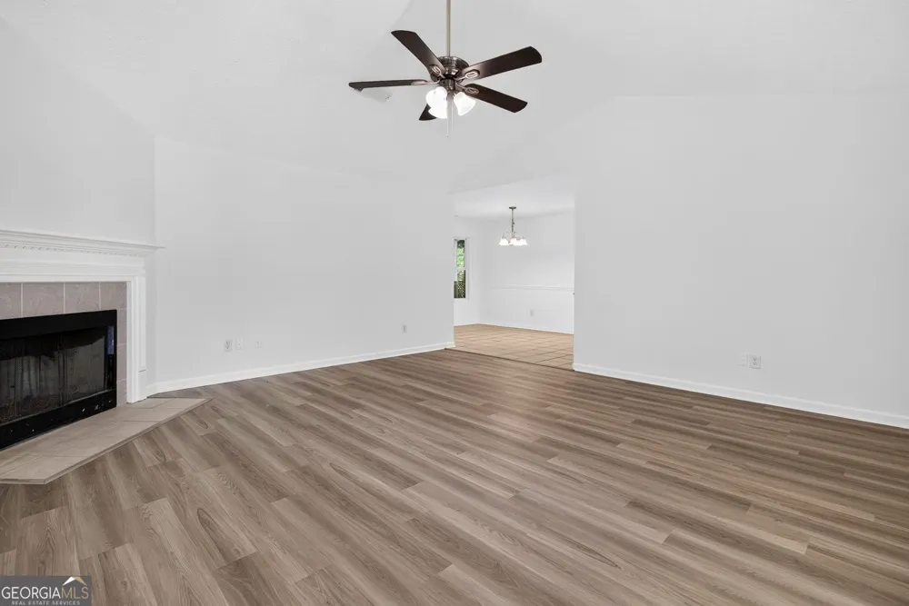 109 Anabelle LN Gay, GA 30218