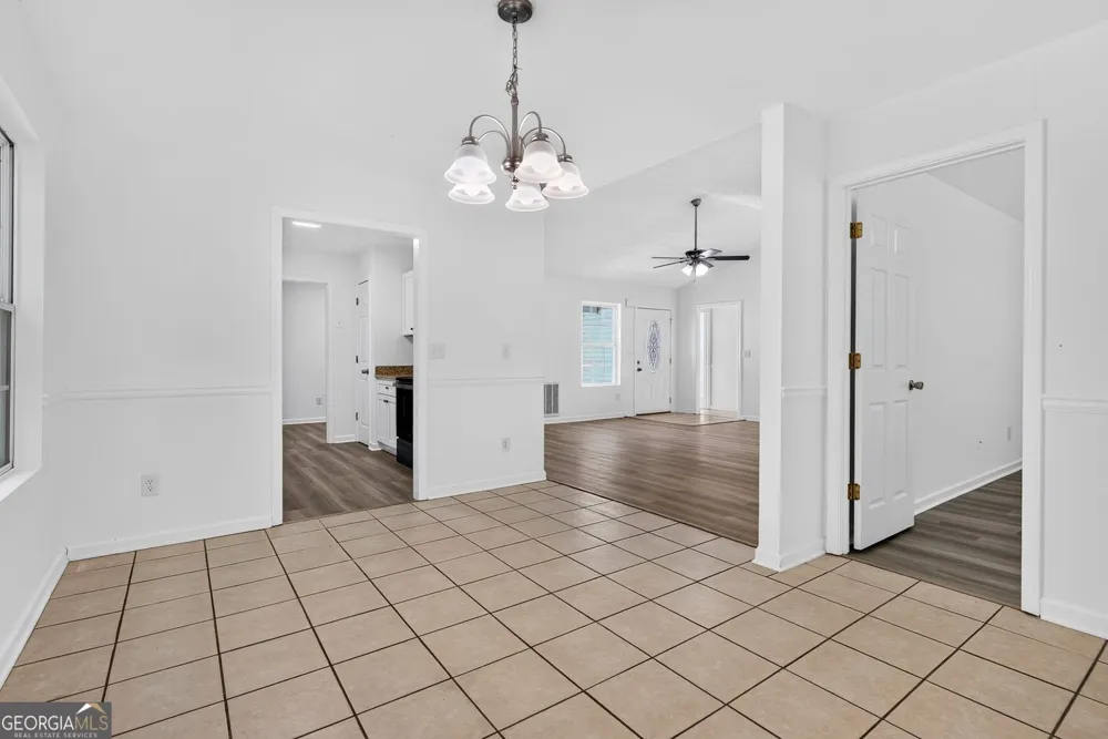 109 Anabelle LN Gay, GA 30218