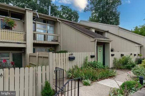 12 OSCAR HAMMERSTEIN WAY