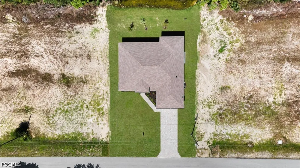 NE 9th Place Cape Coral, FL 33909