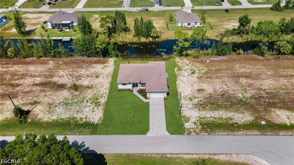NE 9th Place Cape Coral, FL 33909