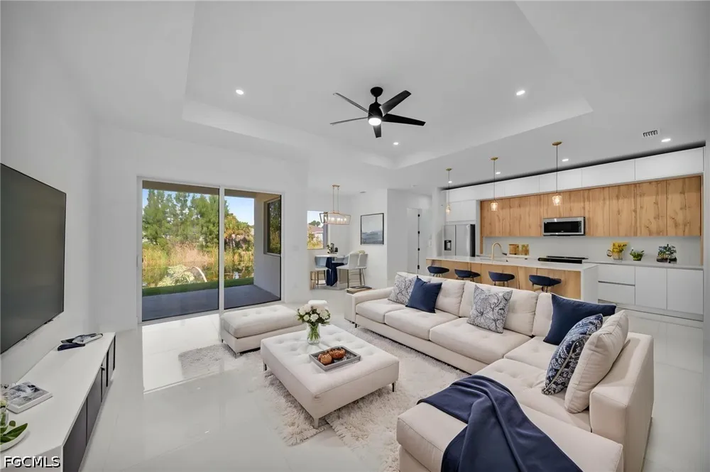 NE 9th Place Cape Coral, FL 33909