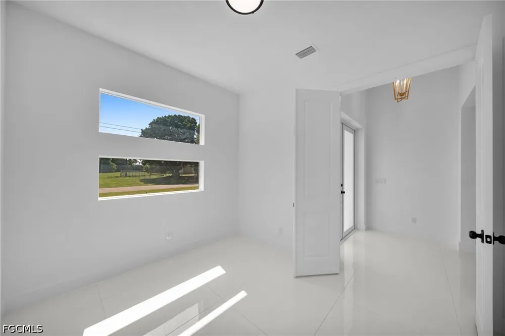 NE 9th Place Cape Coral, FL 33909