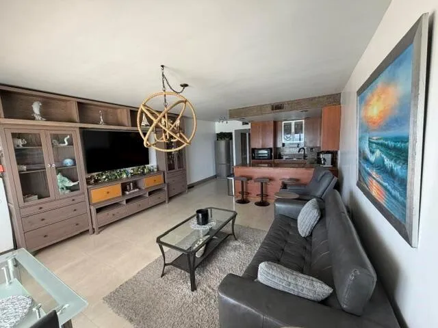 300 OREGON STREET #506 Hollywood, FL 33019