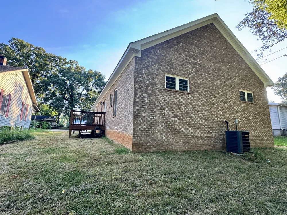 529 Howell St Florence, AL 35630