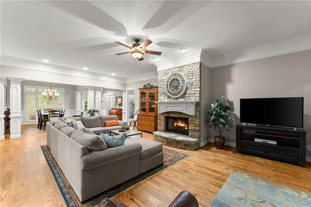 4614 Chartwell Chase Court Flowery Branch, GA 30542
