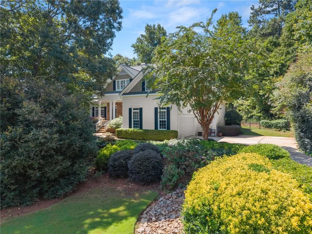4614 Chartwell Chase Court Flowery Branch, GA 30542