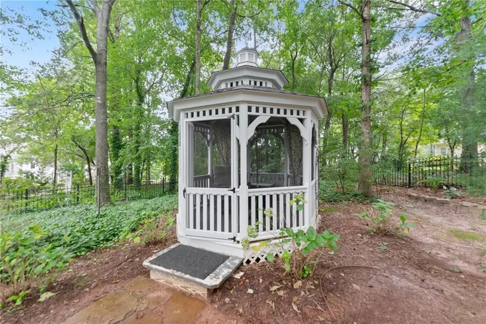 4614 Chartwell Chase Court Flowery Branch, GA 30542