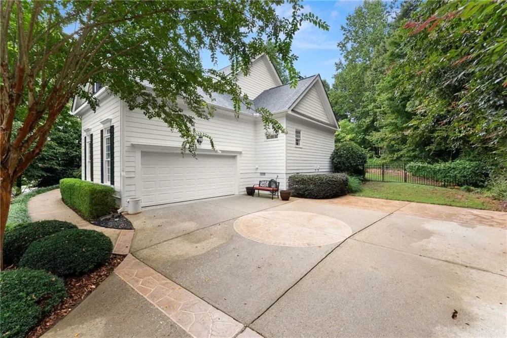 4614 Chartwell Chase Court Flowery Branch, GA 30542