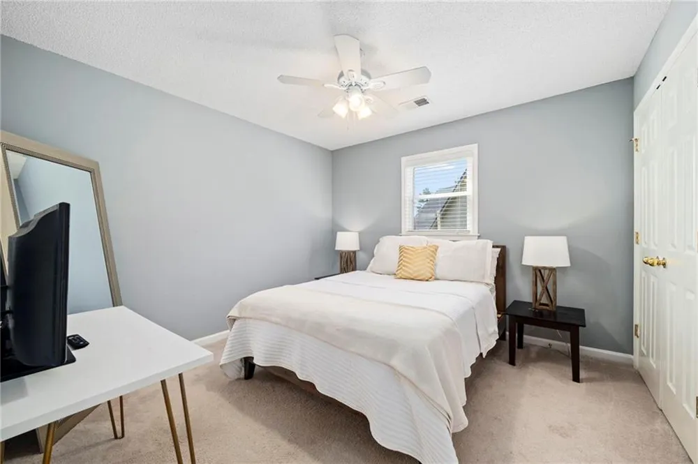 1005 Brentmoor Lane NW Kennesaw, GA 30144