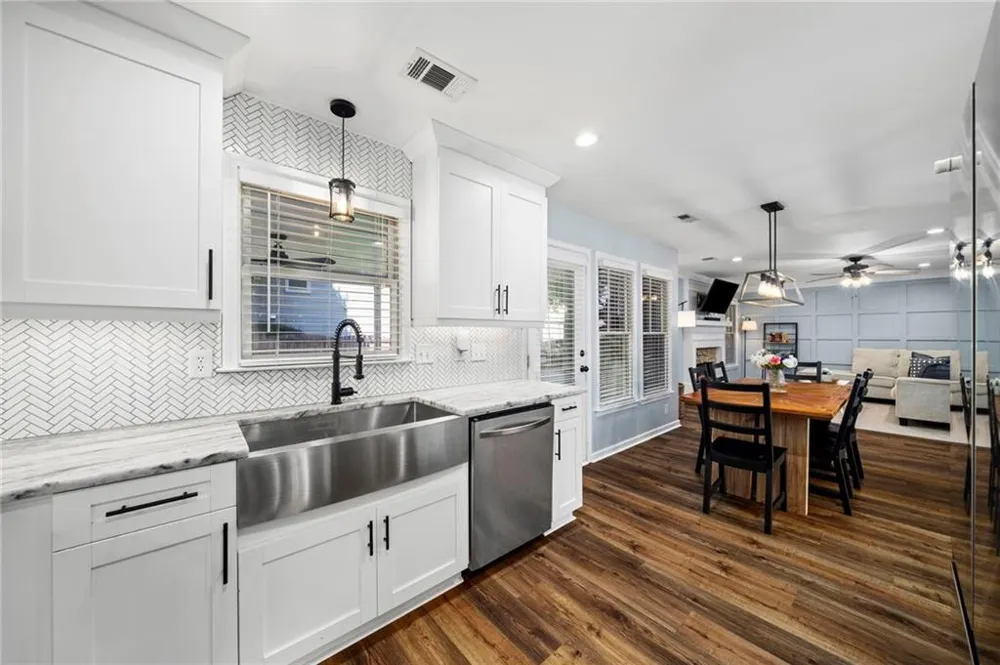 1005 Brentmoor Lane NW Kennesaw, GA 30144