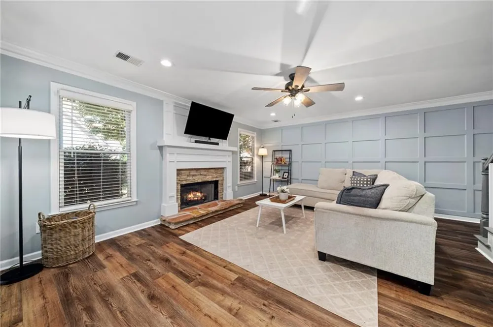 1005 Brentmoor Lane NW Kennesaw, GA 30144