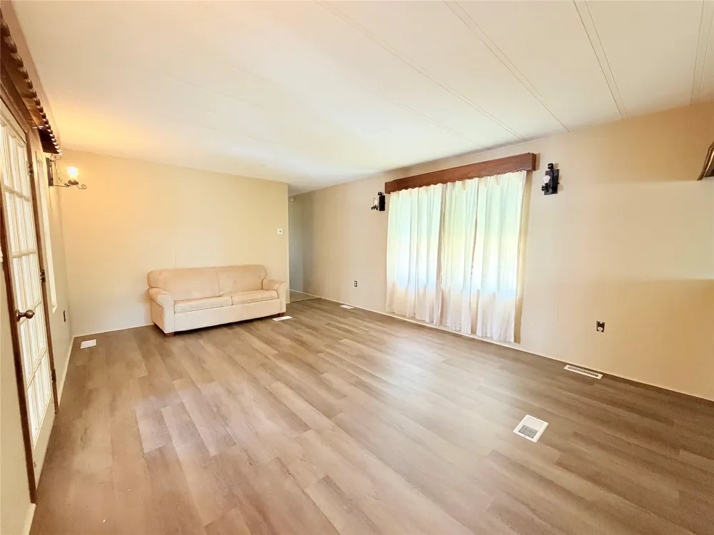 7903 Eastland Avenue Lakeside, TX 76135