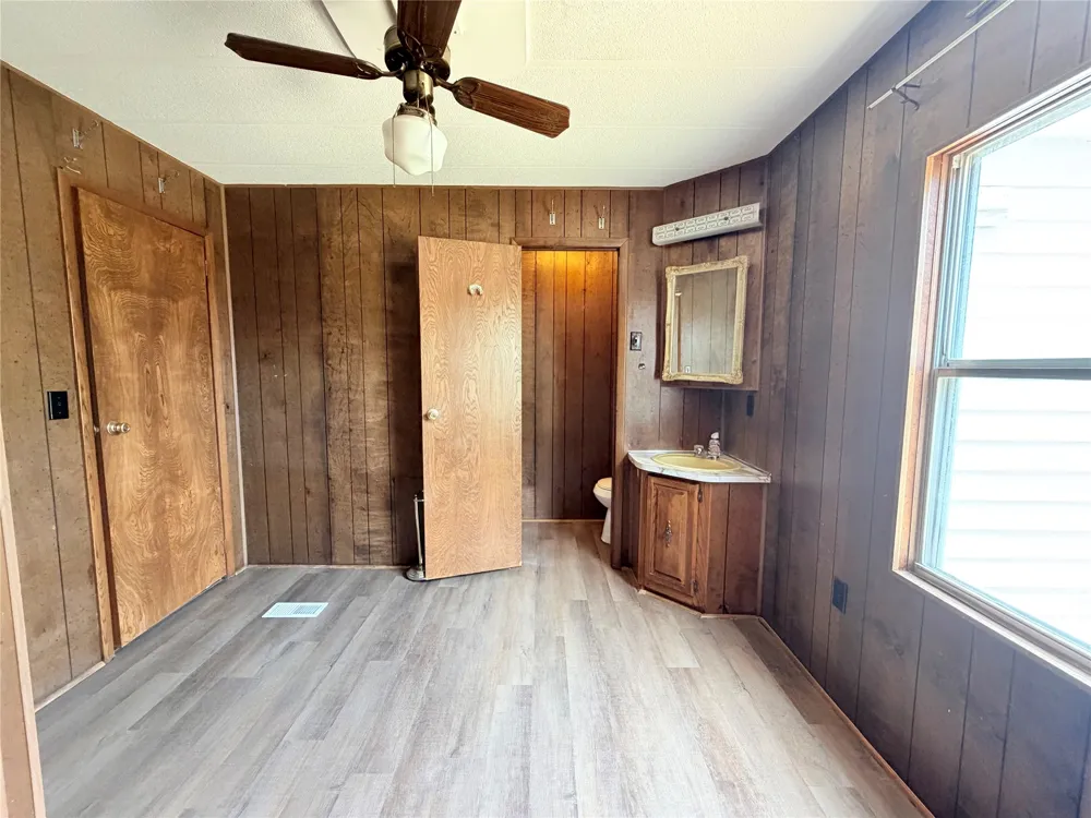7903 Eastland Avenue Lakeside, TX 76135