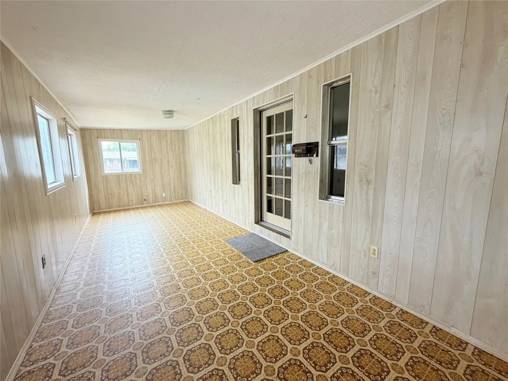 7903 Eastland Avenue Lakeside, TX 76135