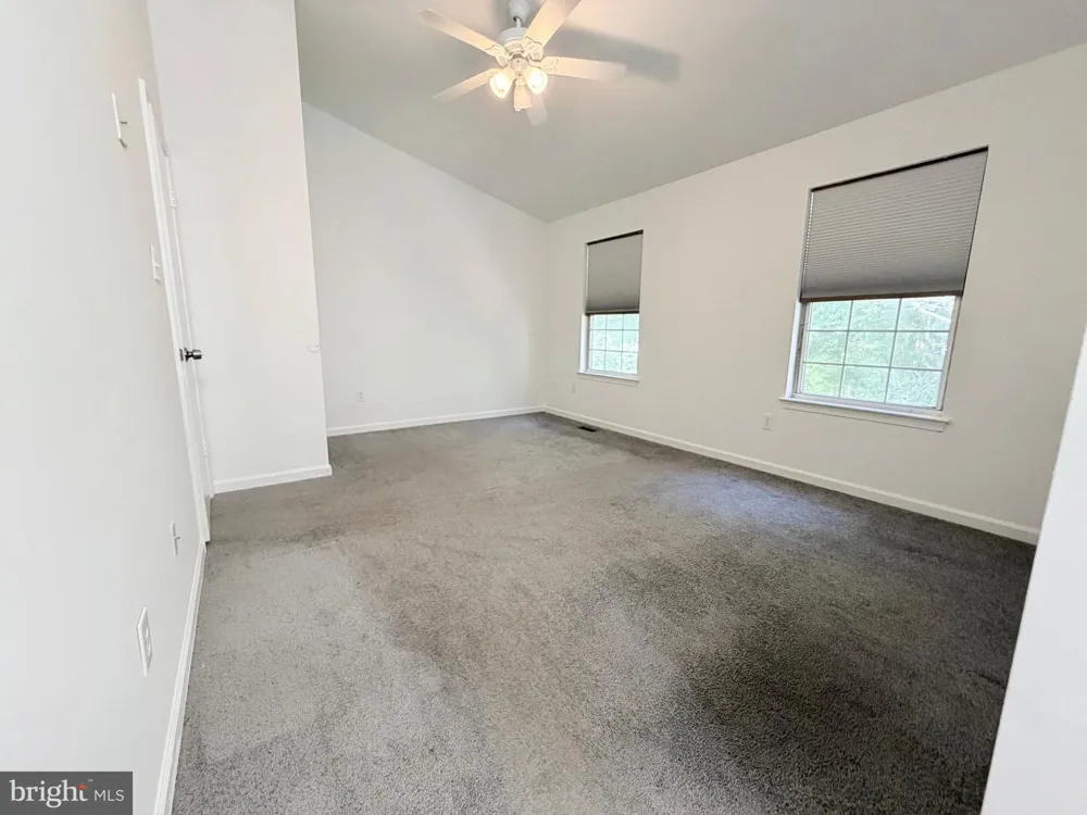 6122 LITTLE FOXES RUN Columbia, MD 21045