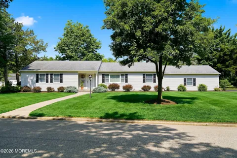 2147 Redwood Drive