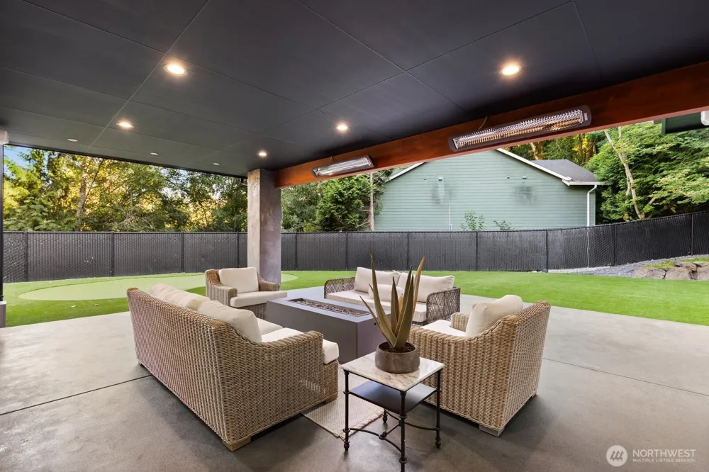 2533 NE 178th Street Lake Forest Park, WA 98155
