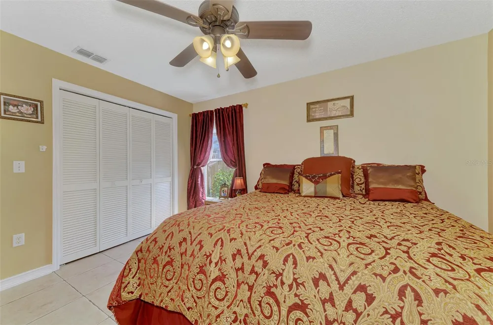 3911 77TH PLACE E Sarasota, FL 34243