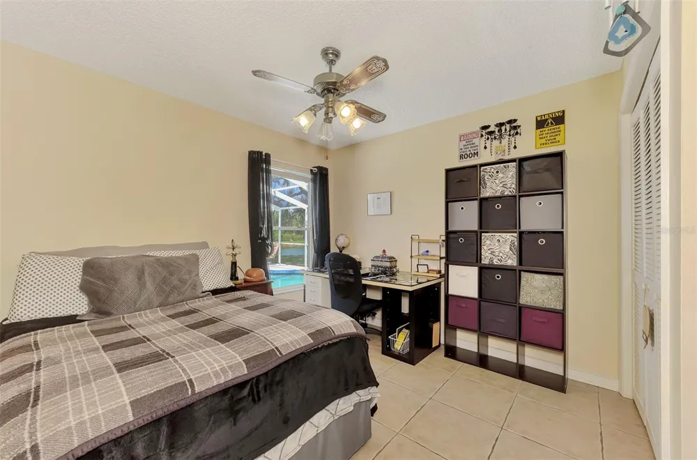 3911 77TH PLACE E Sarasota, FL 34243