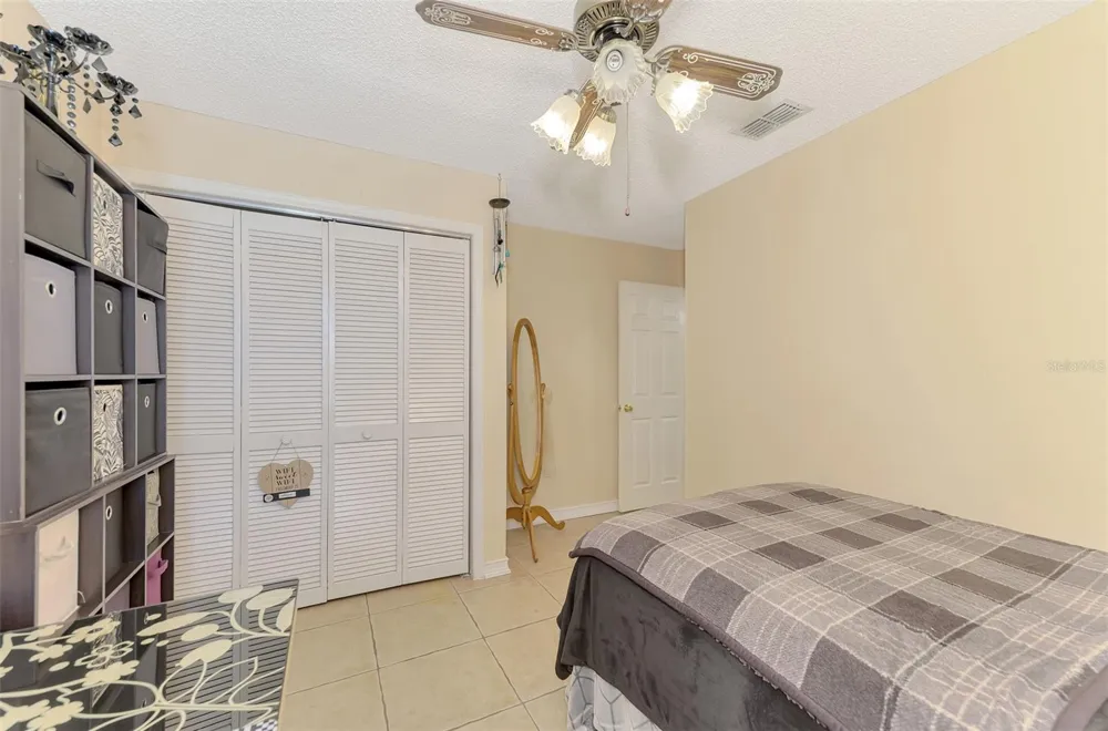 3911 77TH PLACE E Sarasota, FL 34243
