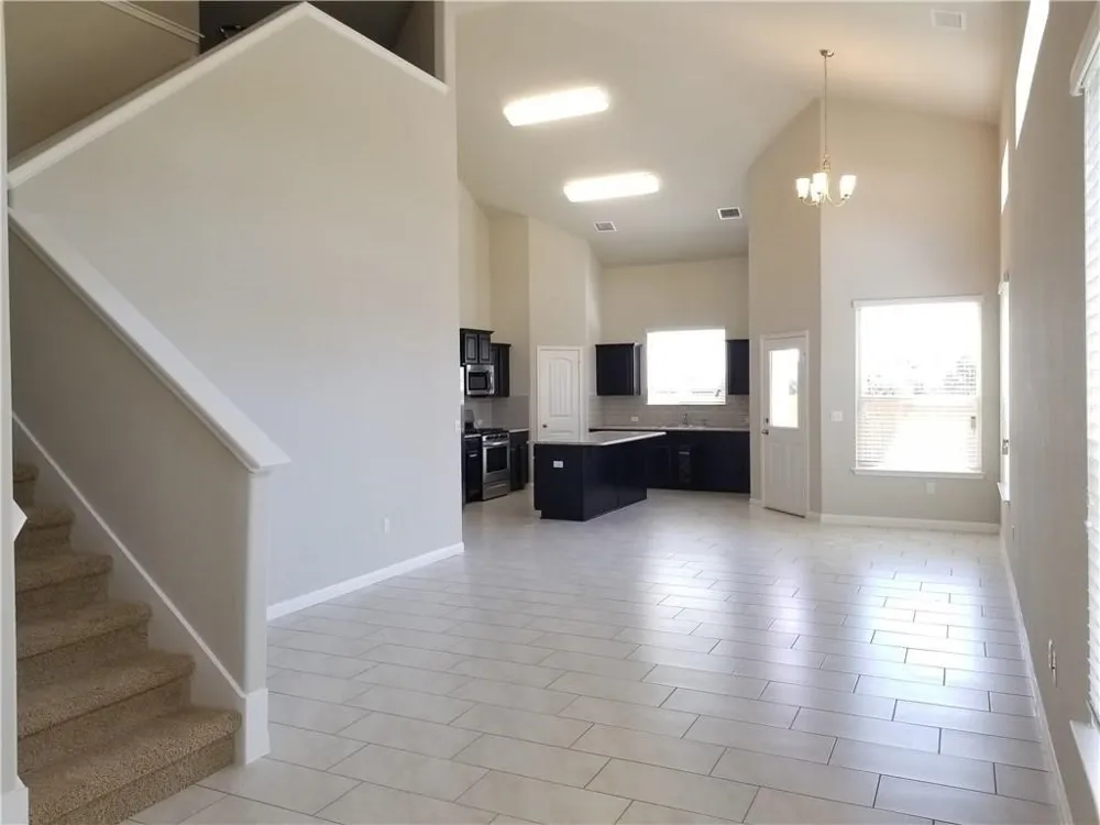 1024 Peregrine Way Leander, TX 78641