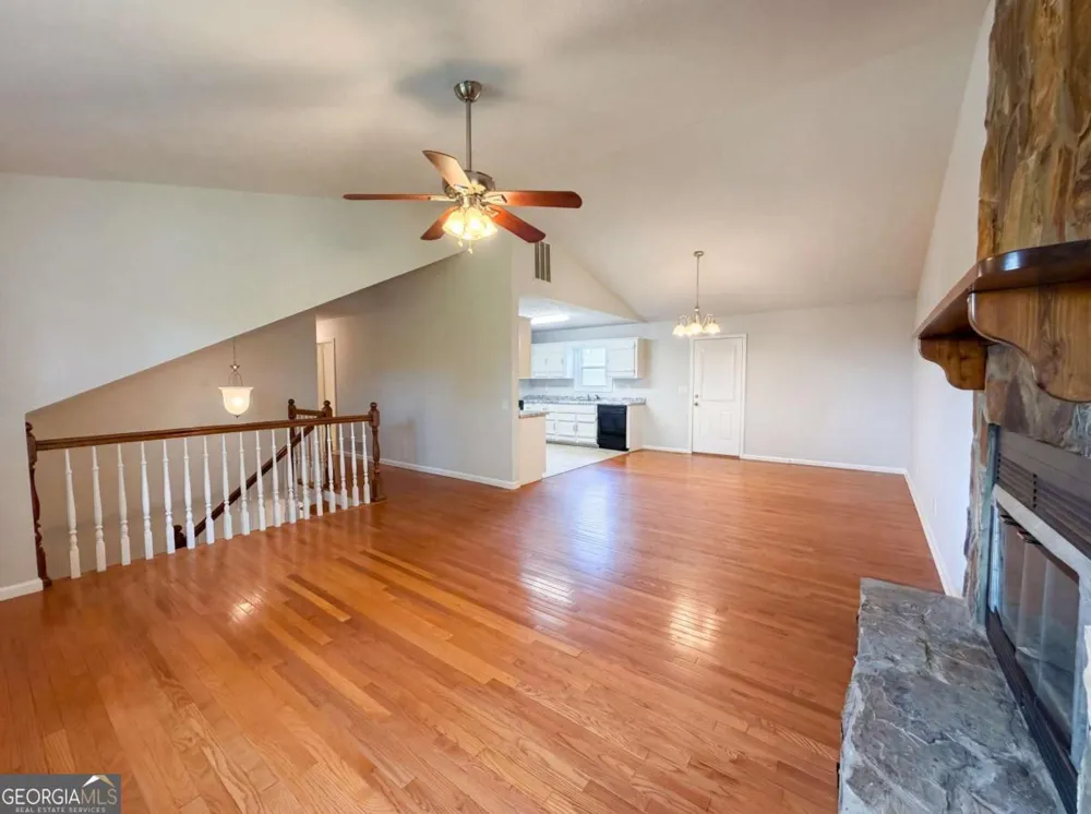 241 Daniel RD Villa Rica, GA 30180