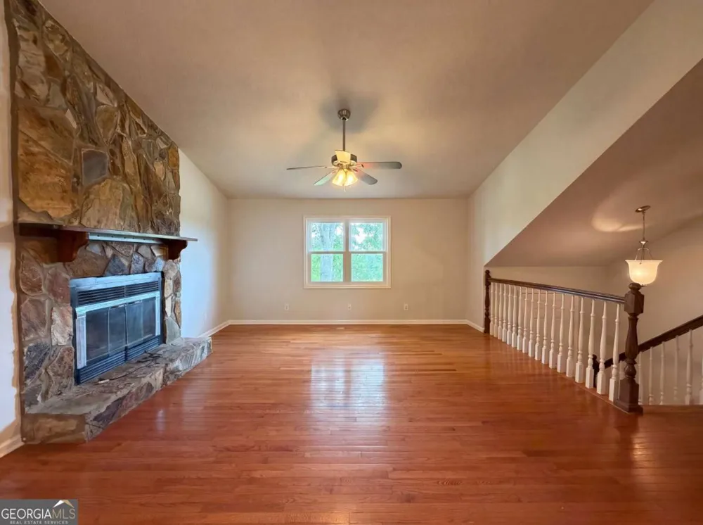 241 Daniel RD Villa Rica, GA 30180