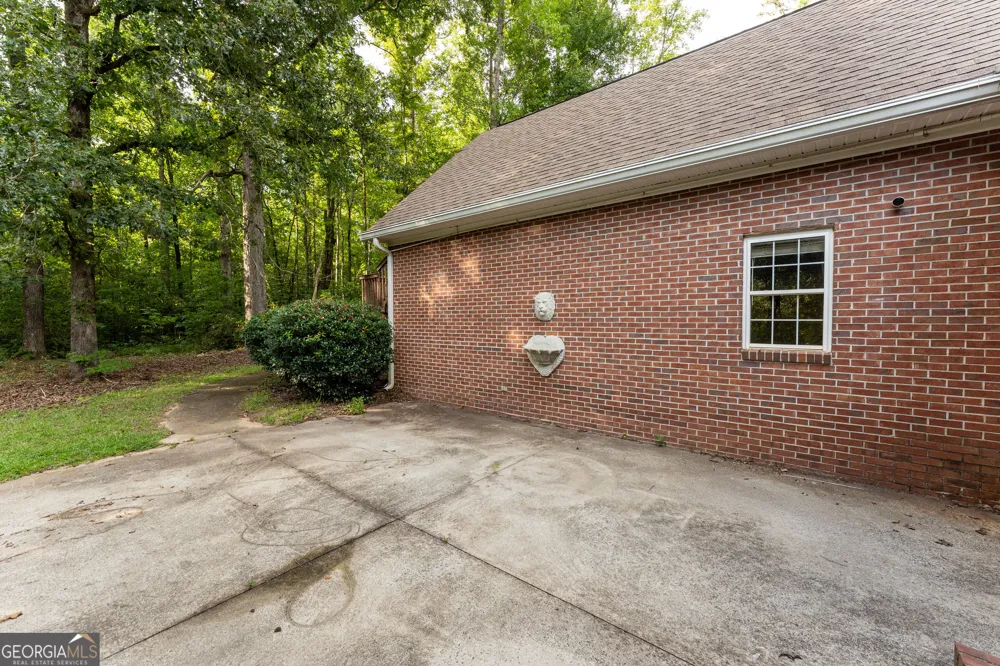 421 Creekside DR Gray, GA 31032