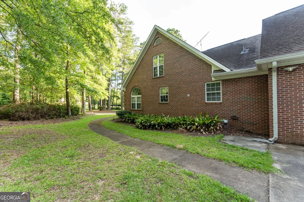 421 Creekside DR Gray, GA 31032