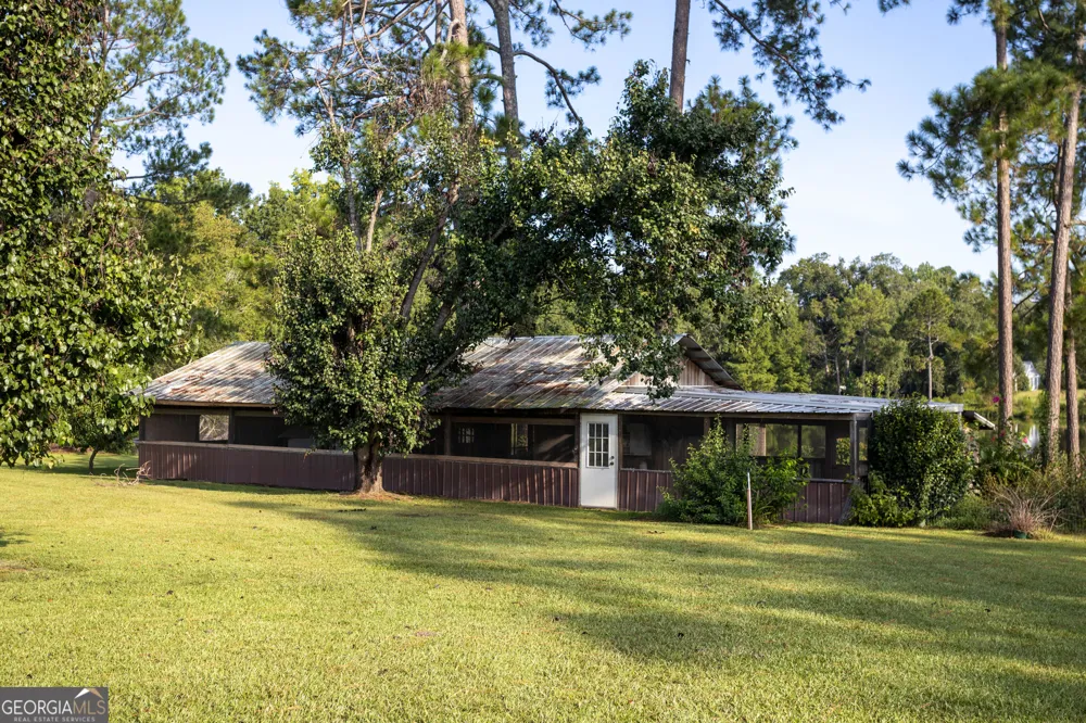 1360 Scarboro Church RD Twin City, GA 30471