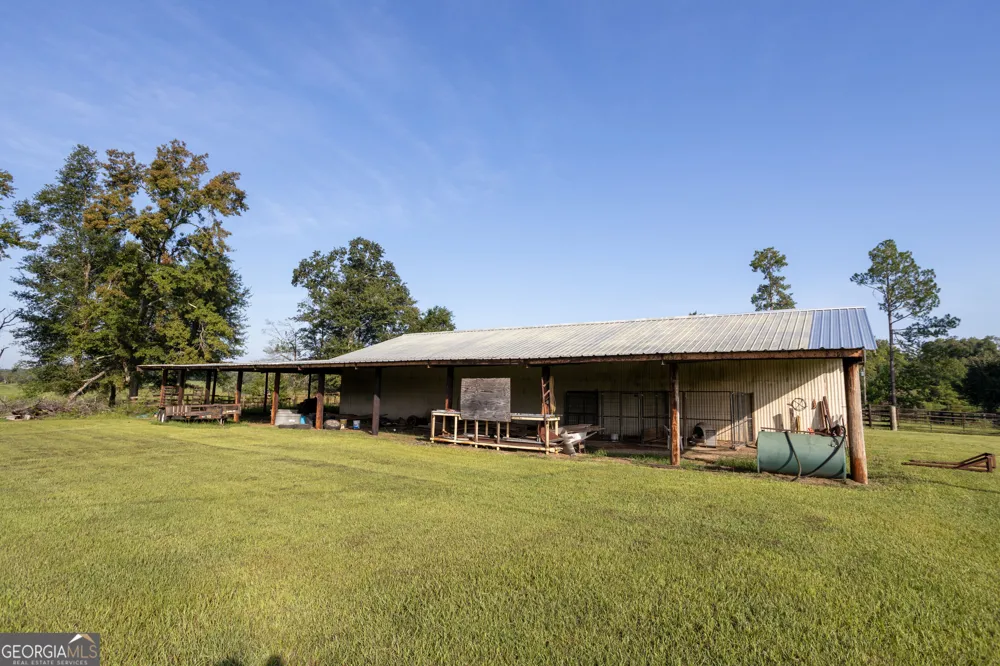 1360 Scarboro Church RD Twin City, GA 30471