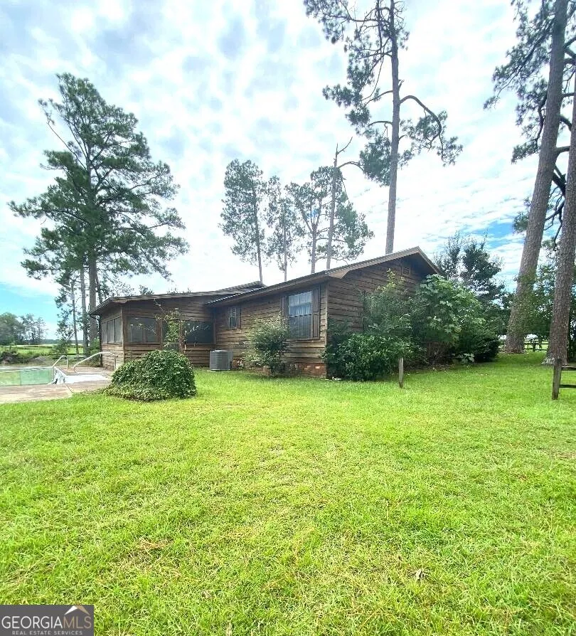 1360 Scarboro Church RD Twin City, GA 30471