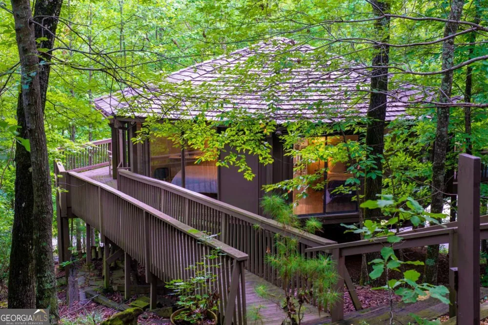 40 Treetopper LN Jasper, GA 30143