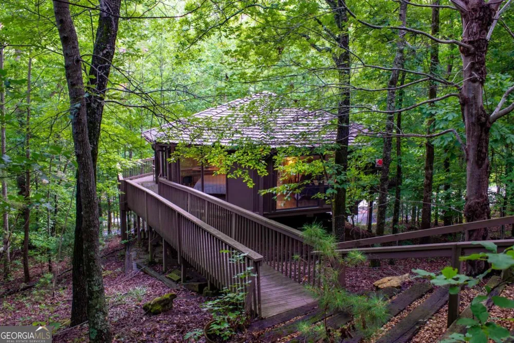 40 Treetopper LN Jasper, GA 30143