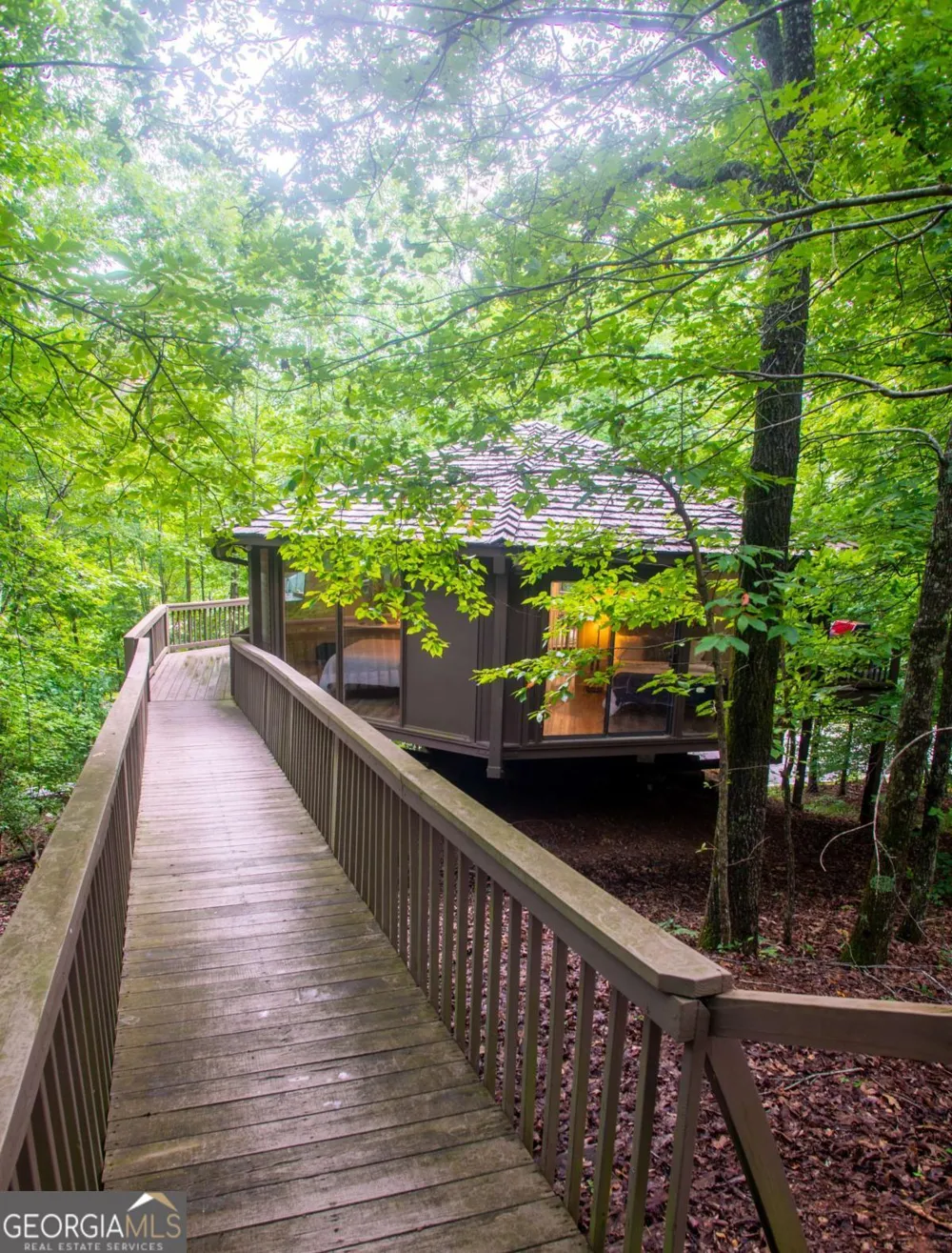 40 Treetopper LN Jasper, GA 30143