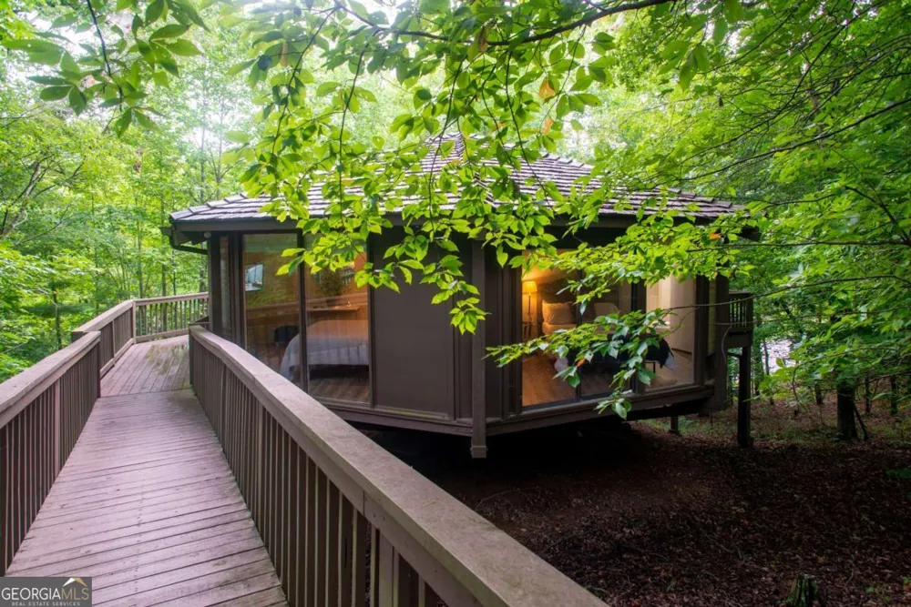 40 Treetopper LN Jasper, GA 30143