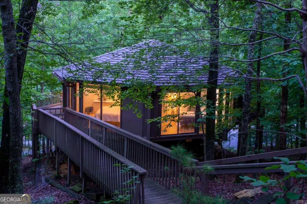 40 Treetopper LN Jasper, GA 30143