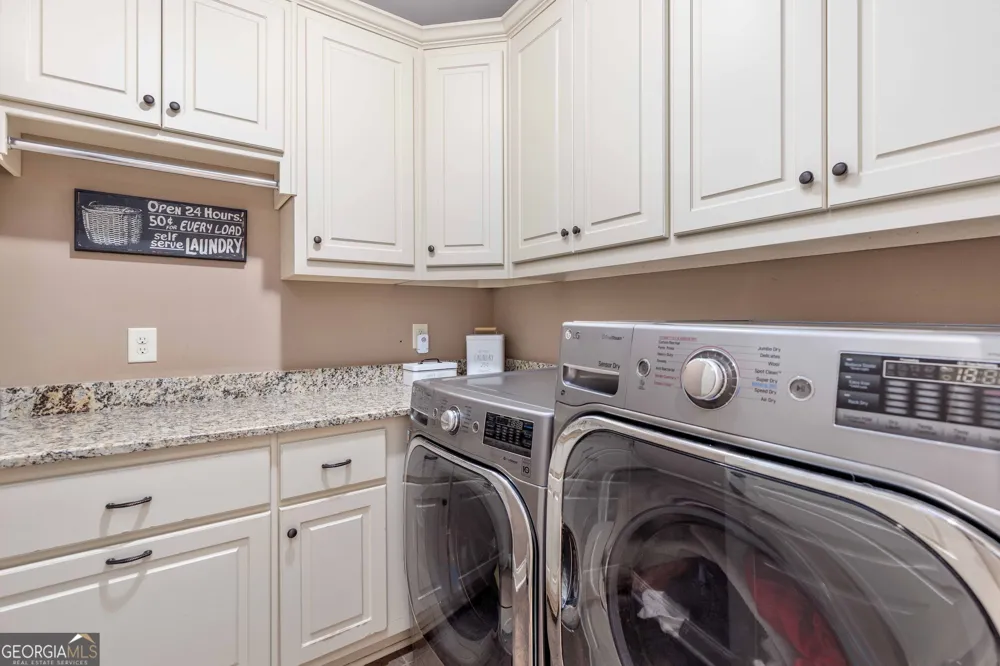 1602 MASON CT Phenix City, AL 36867