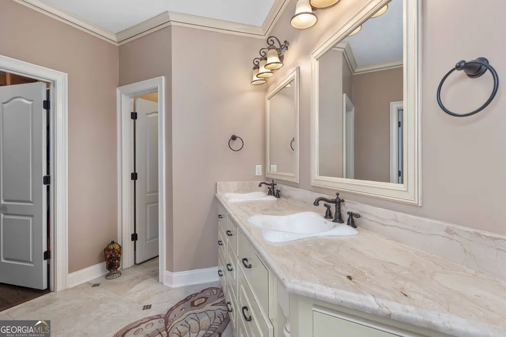 1602 MASON CT Phenix City, AL 36867