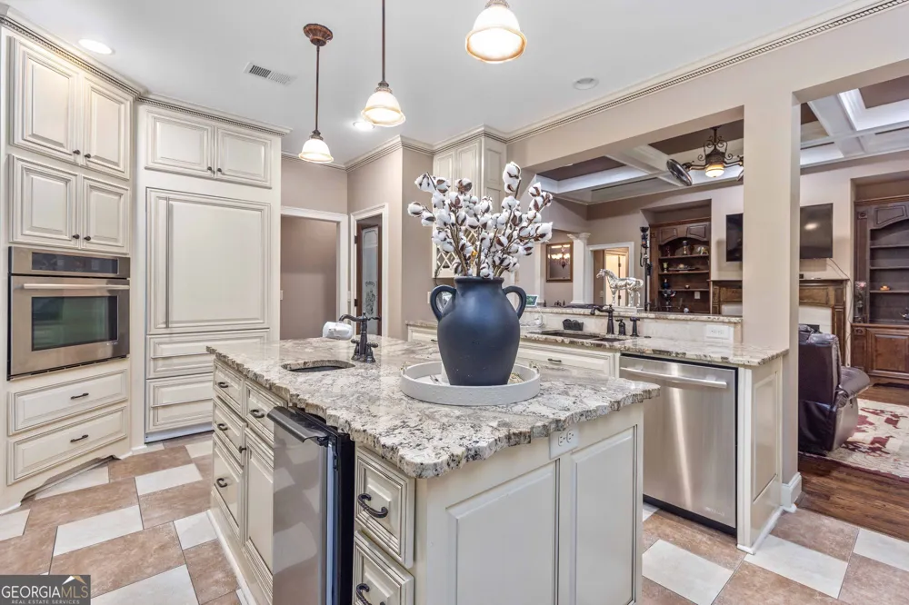 1602 MASON CT Phenix City, AL 36867