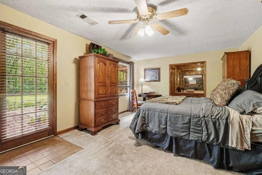 25 Woodall RD SE White, GA 30184