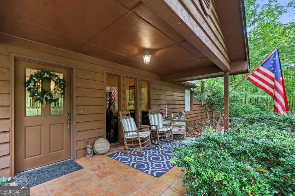 25 Woodall RD SE White, GA 30184